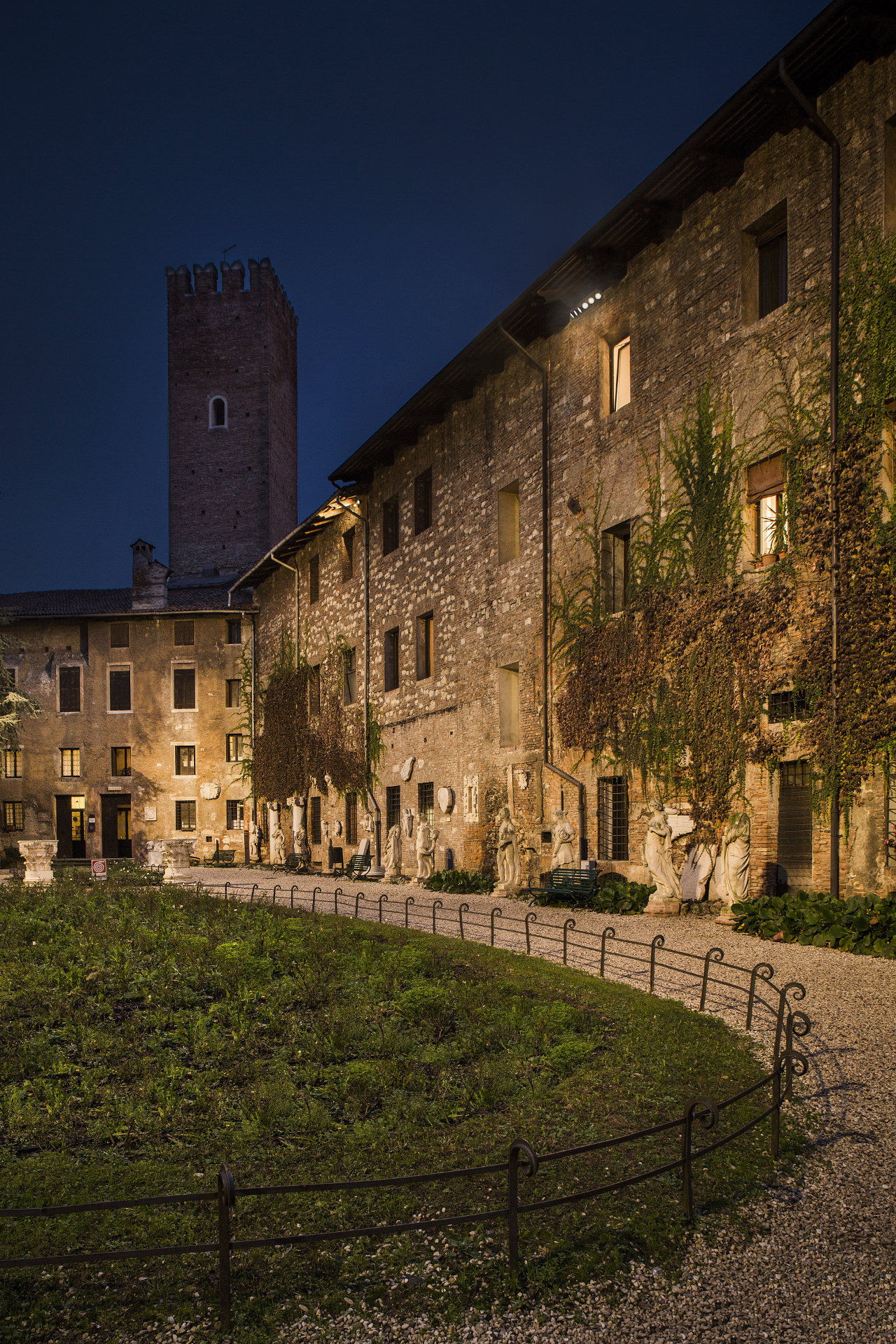 Giardino illuminato del Teatro Olimpico